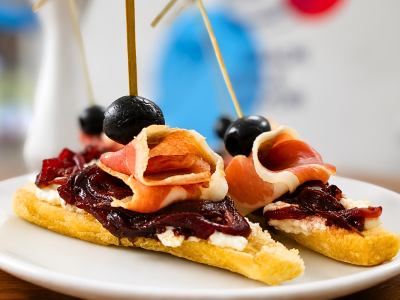 With Njeguši Prosciutto